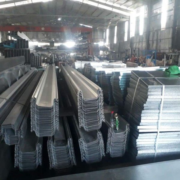 Máng xối giữa